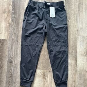 NWT Mens Quick Dry Athletic Pants Large Short Gray